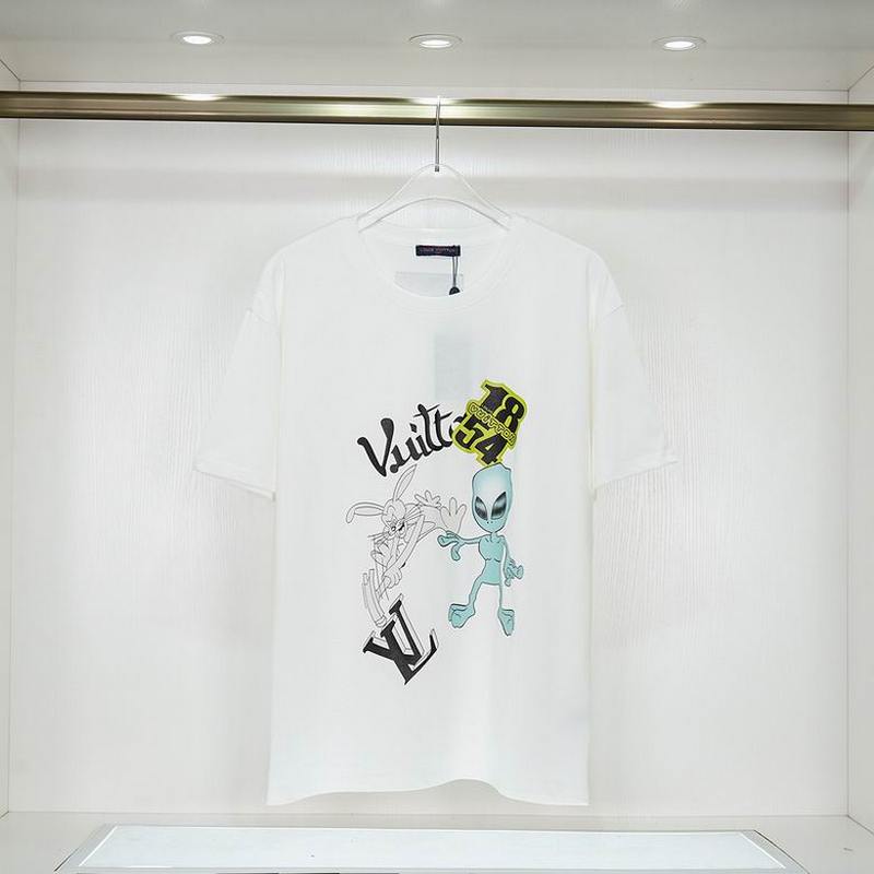 Louis Vuitton Men's T-shirts 274